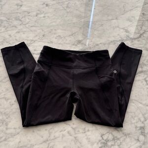 Lululemon black leggings with pockets size 6